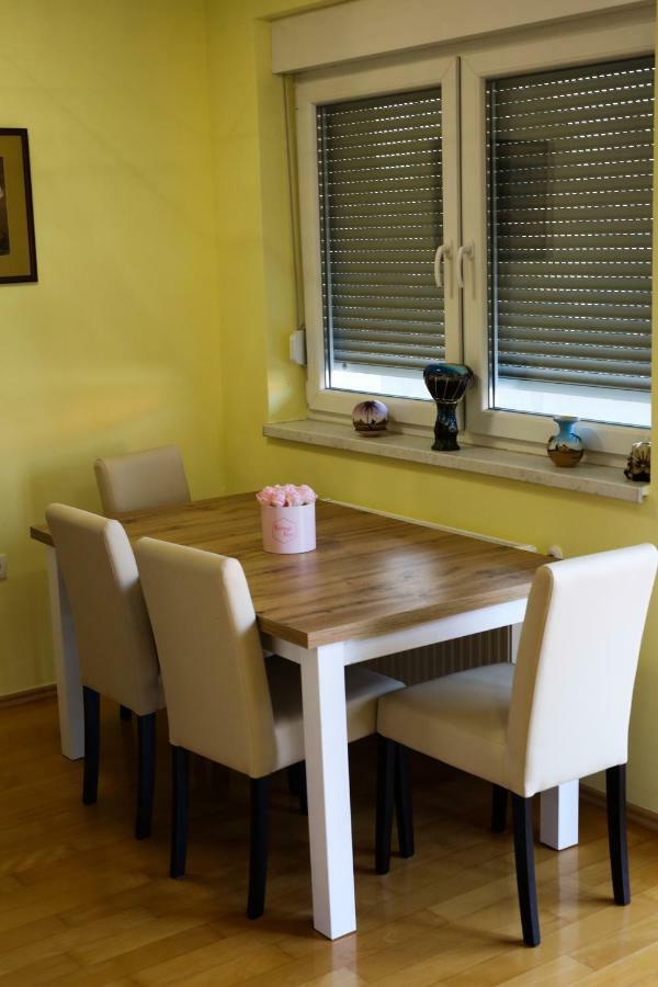 Apartman Klara Apartment Карловац Екстериор снимка